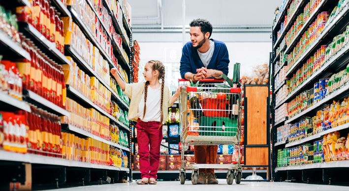 how late is the closest grocery store open